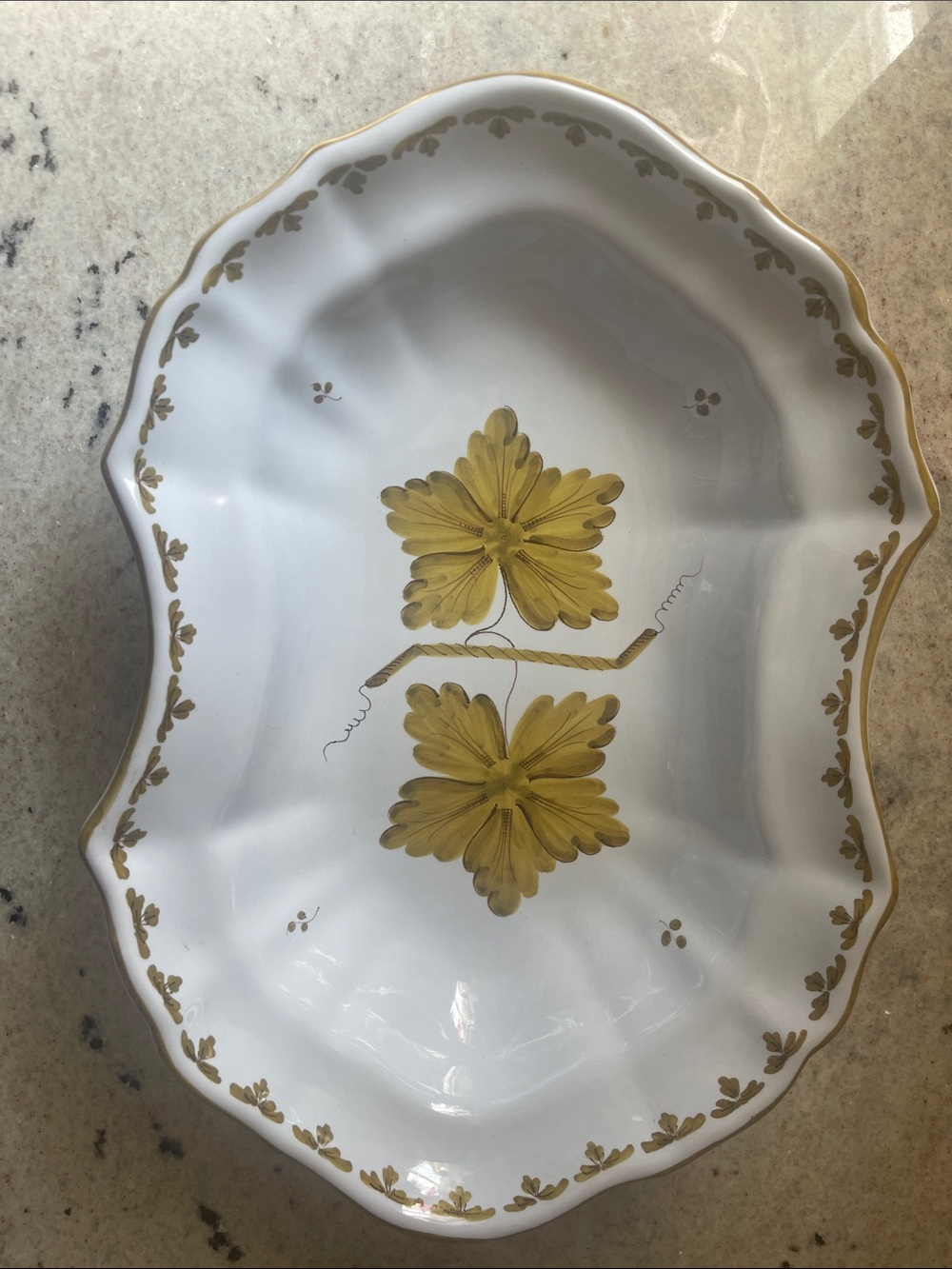 AMM Italy Code 24070 Serving Bowl with Gold Foliage